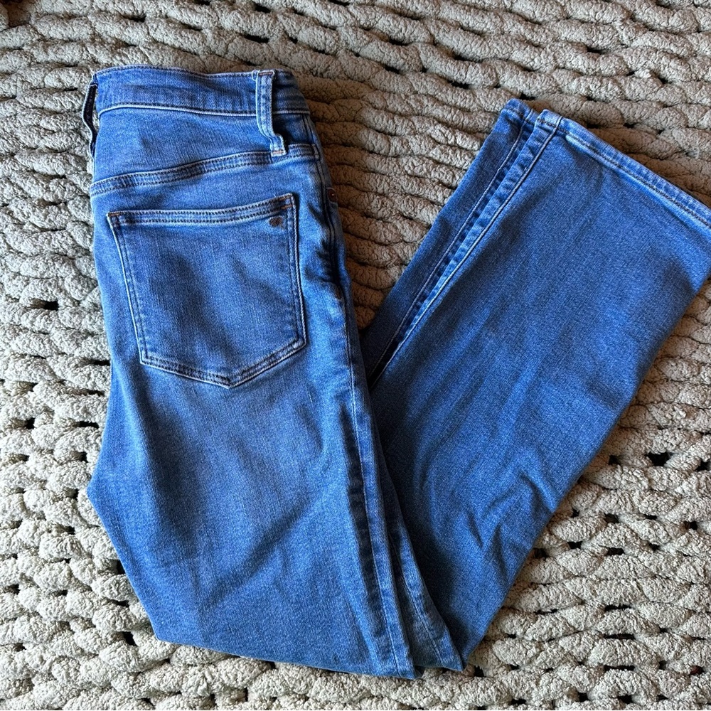 3/$20 Madewell Cali Demi Boot Jean